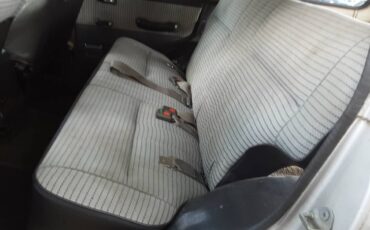 Toyota-landcruiser-hj60-diesel-1987-white-10
