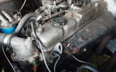 Toyota-landcruiser-hj60-diesel-1987-white-7