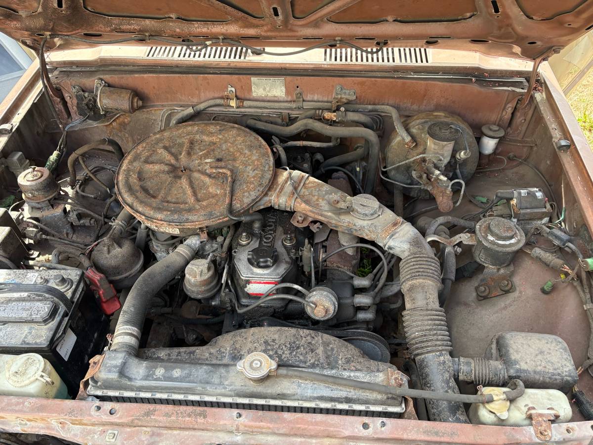 Toyota-long-bed-2wd-1988-brown-2