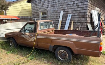 Toyota-long-bed-2wd-1988-brown