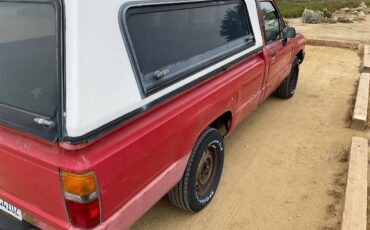 Toyota-long-bed-pickup-1986-red-3