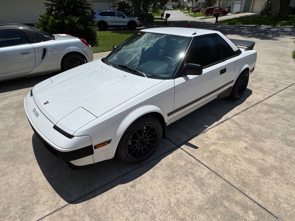 Toyota-mr2-1985-1