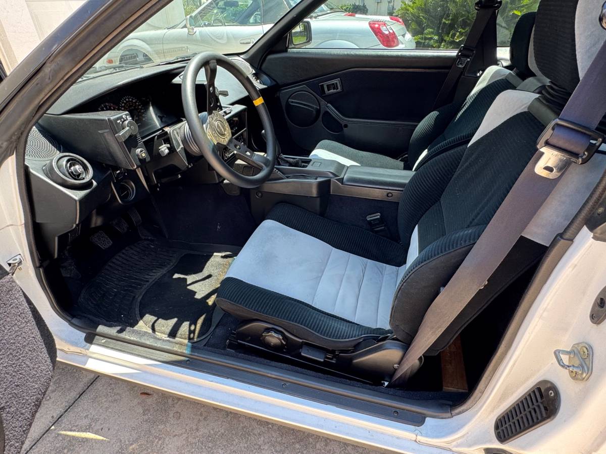 Toyota-mr2-1985-4