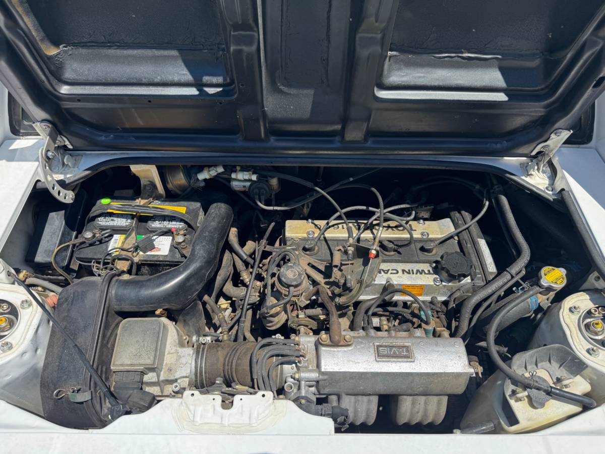 Toyota-mr2-1985-8