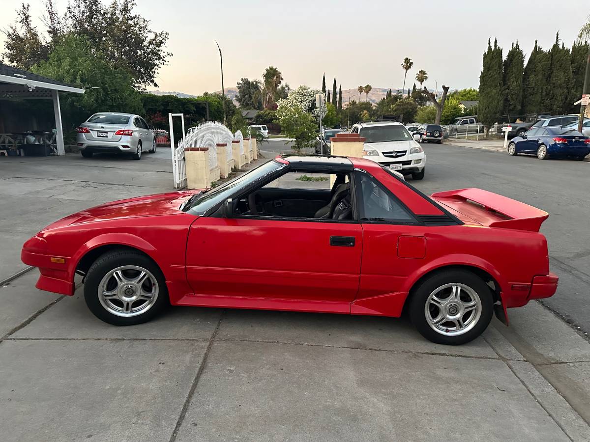 Toyota-mr2-1987-red-1