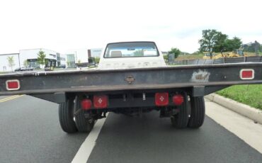 Toyota-pick-up-1987-white-8