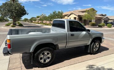 Toyota-pick-up-1989-blue-1