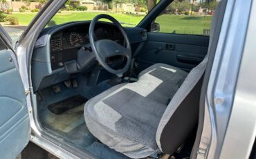 Toyota-pick-up-1989-blue-12