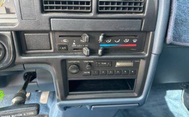 Toyota-pick-up-1989-blue-13