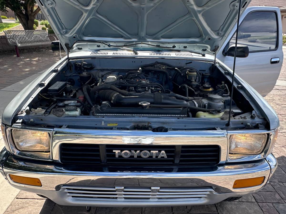 Toyota-pick-up-1989-blue-14