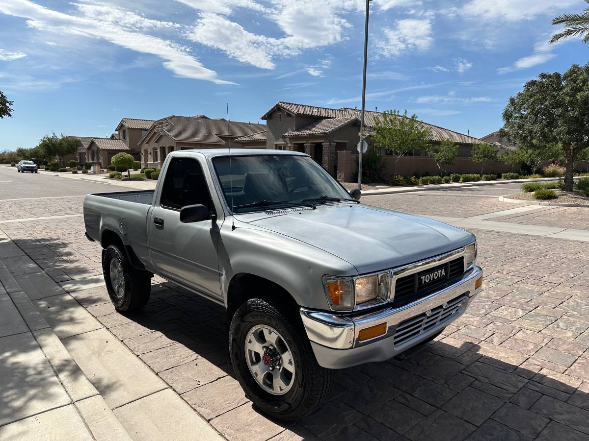Toyota-pick-up-1989-blue-17