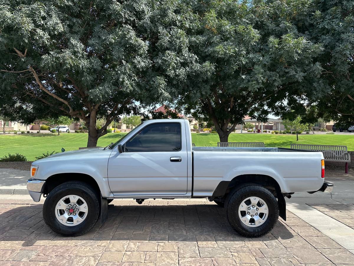 Toyota-pick-up-1989-blue-6