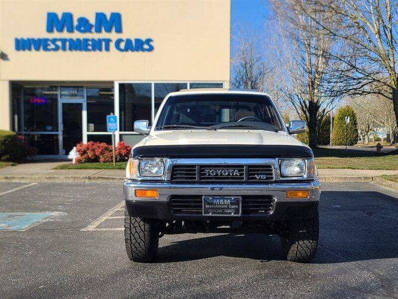 Toyota-pick-up-1990-white-4