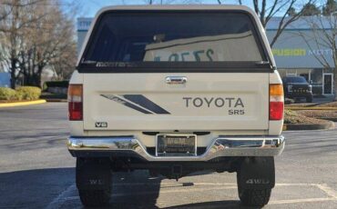 Toyota-pick-up-1990-white-5