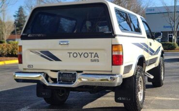 Toyota-pick-up-1990-white-7