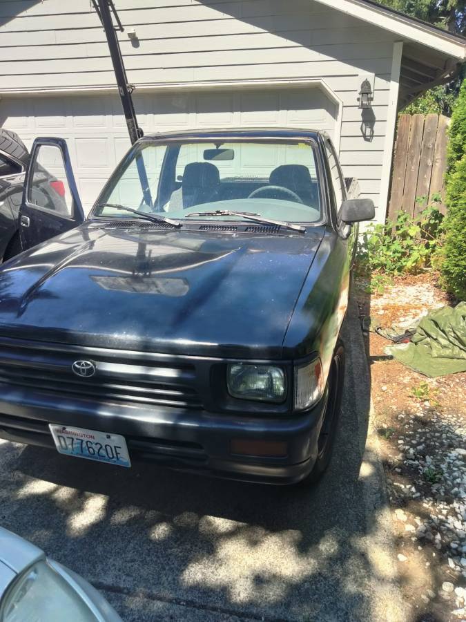 Toyota-pick-up-1992-black-4