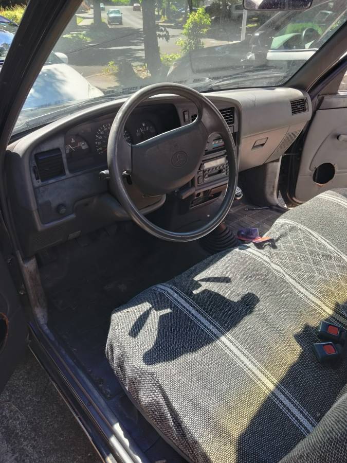 Toyota-pick-up-1992-black-6