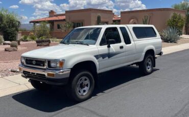 Toyota-pick-up-1992-white-14