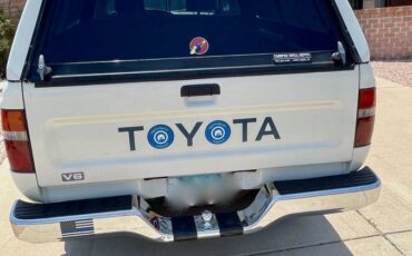 Toyota-pick-up-1992-white-2