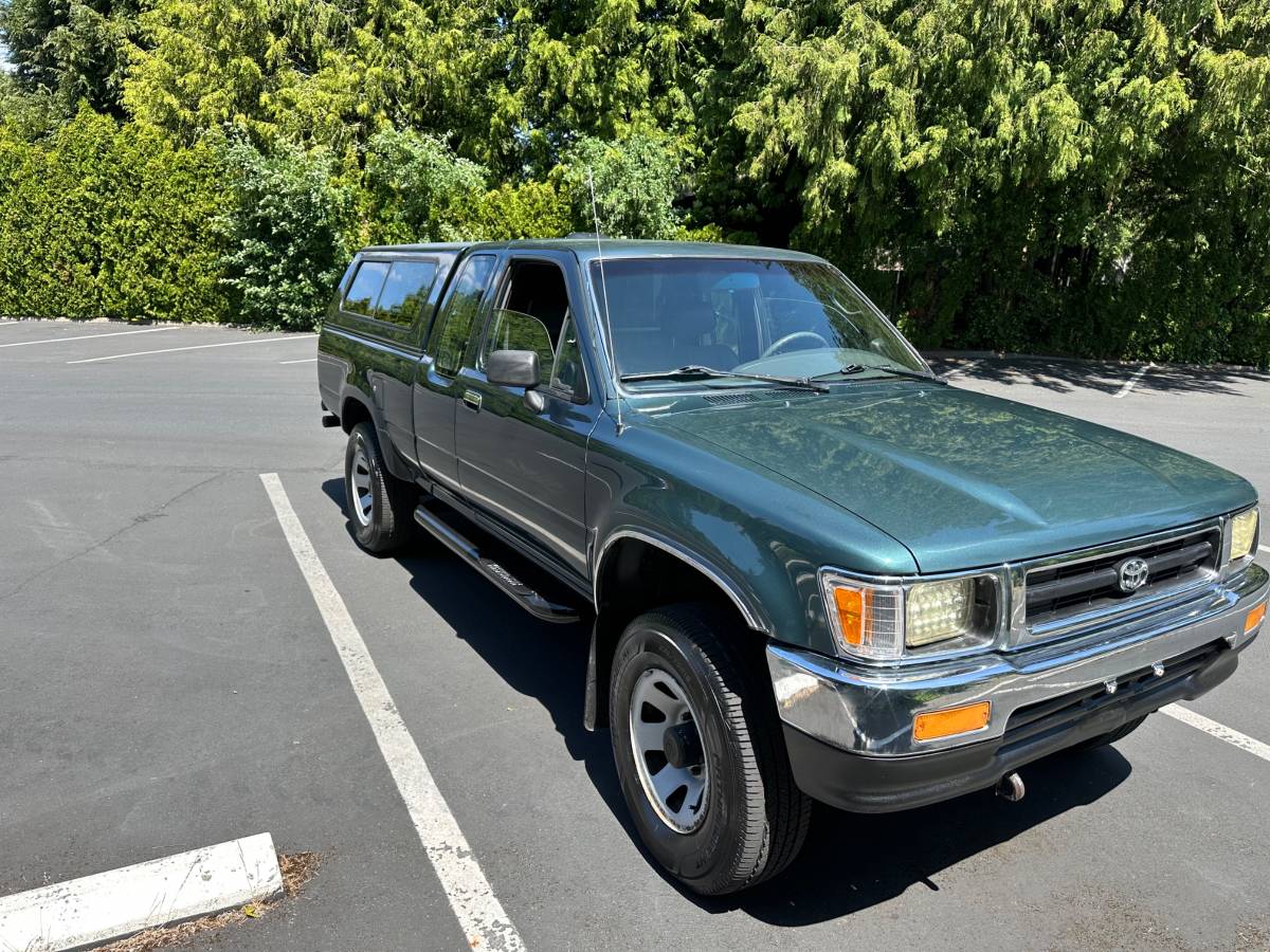 Toyota-pick-up-1995-green-7