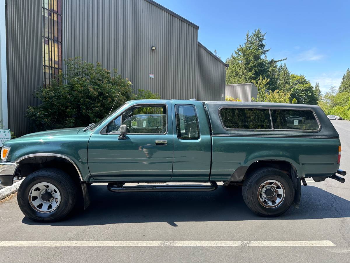 Toyota-pick-up-1995-green