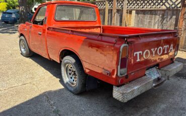 Toyota-pickup-1978-orange-6