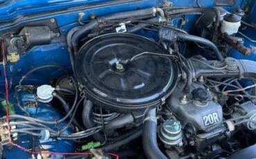 Toyota-pickup-1980-blue-11