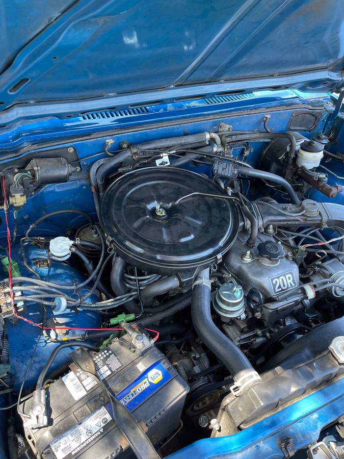 Toyota-pickup-1980-blue-11
