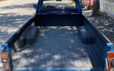 Toyota-pickup-1980-blue-13
