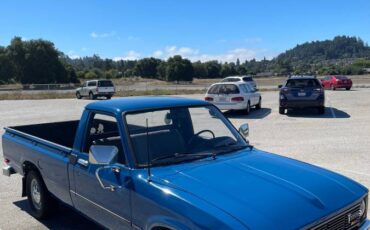 Toyota-pickup-1980-blue-5