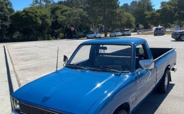 Toyota-pickup-1980-blue-6