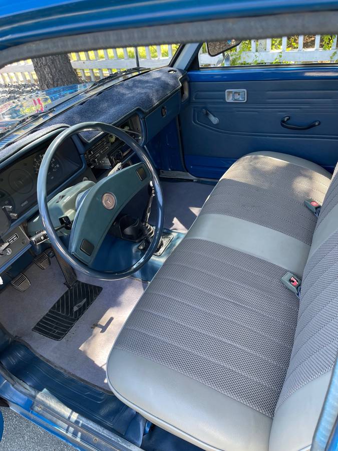 Toyota-pickup-1980-blue-7