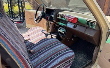 Toyota-pickup-1984-6