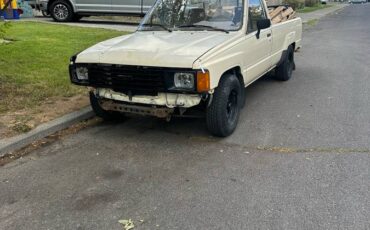 Toyota-pickup-1984