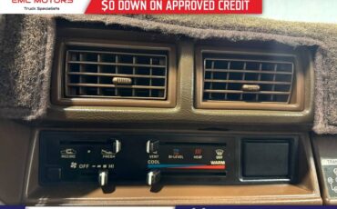 Toyota-pickup-1985-14