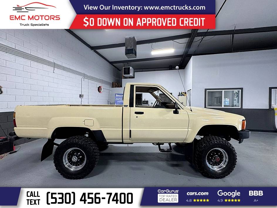 Toyota-pickup-1985-19