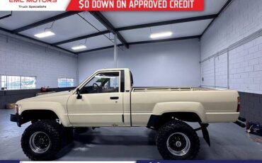 Toyota-pickup-1985-7