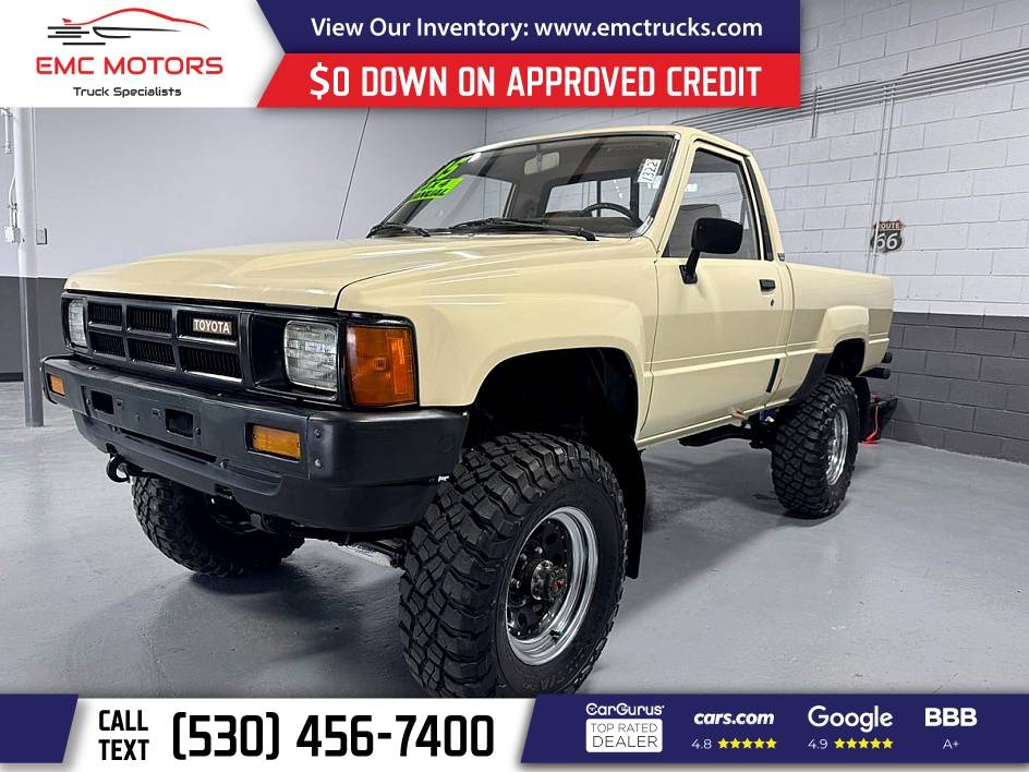 Toyota-pickup-1985-8