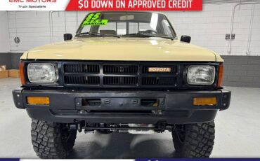 Toyota-pickup-1985-9