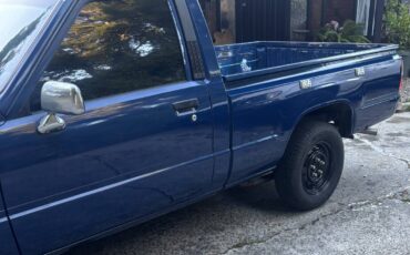 Toyota-pickup-1986-10
