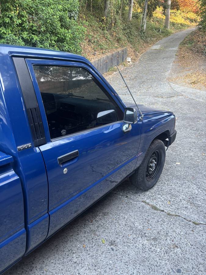 Toyota-pickup-1986-14