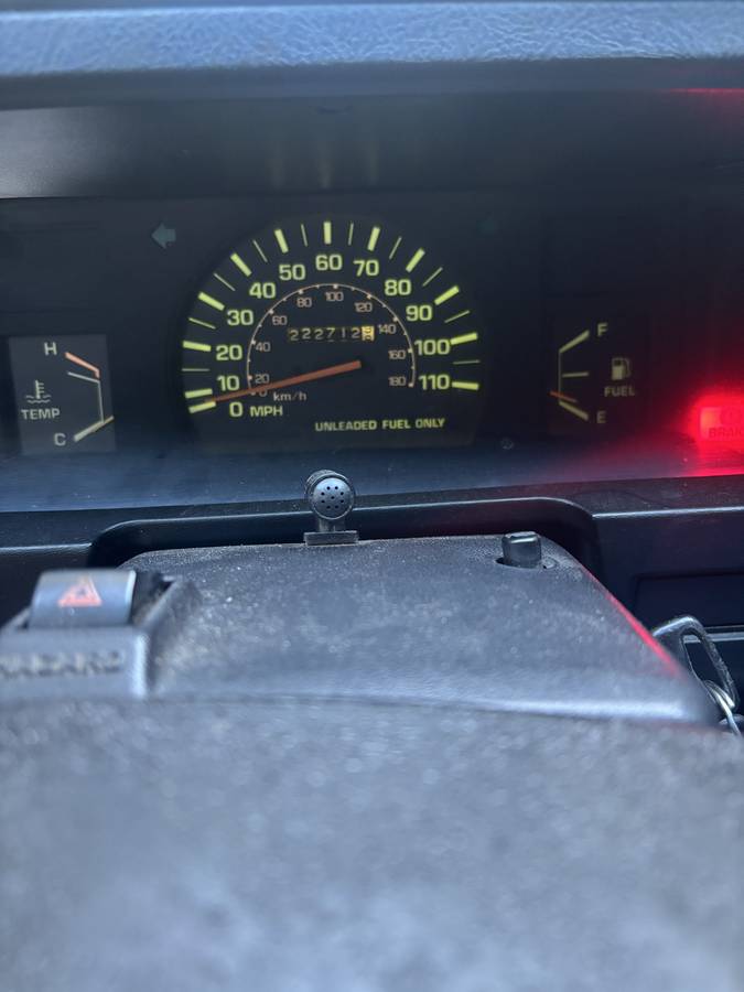 Toyota-pickup-1986-16