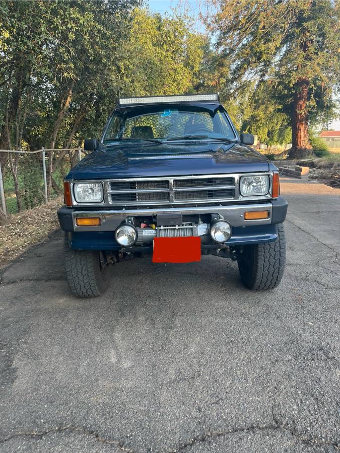 Toyota-pickup-1988-blue-2