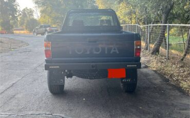 Toyota-pickup-1988-blue-3