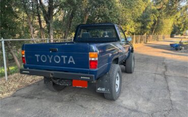 Toyota-pickup-1988-blue-5