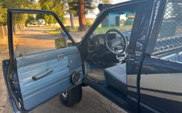 Toyota-pickup-1988-blue-7