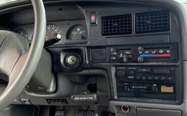 Toyota-pickup-1989-grey-4