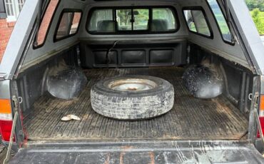 Toyota-pickup-1989-grey-6
