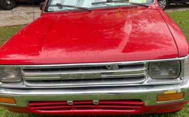 Toyota-pickup-1990-red