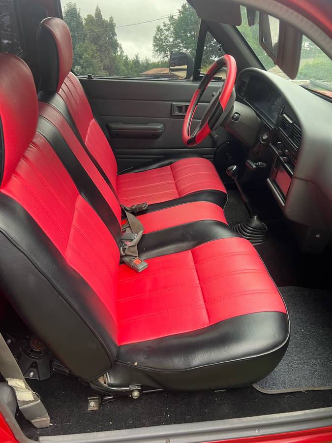 Toyota-pickup-1990-red-4